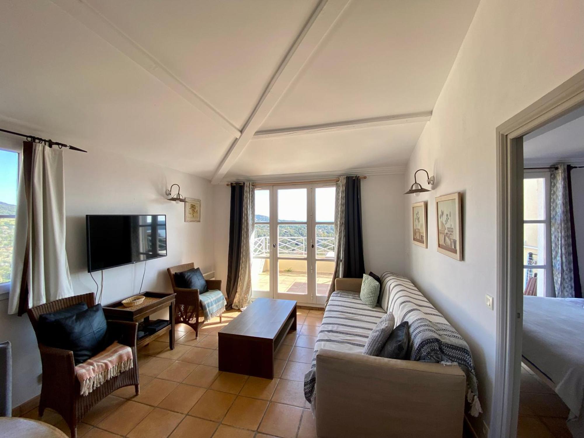 Appartement Les Restanques, Bastides vue Golfe Saint Tropez à Grimaud Extérieur photo