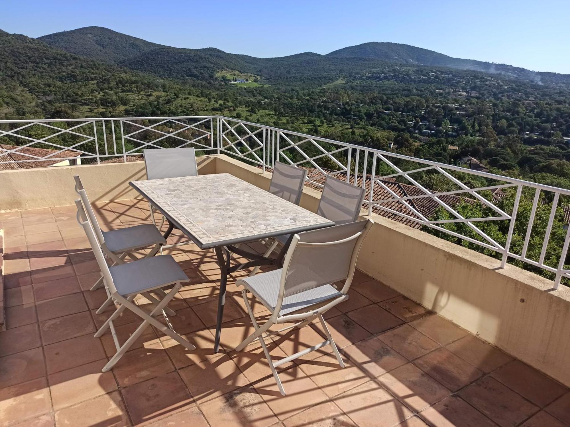 Appartement Les Restanques, Bastides vue Golfe Saint Tropez à Grimaud Extérieur photo