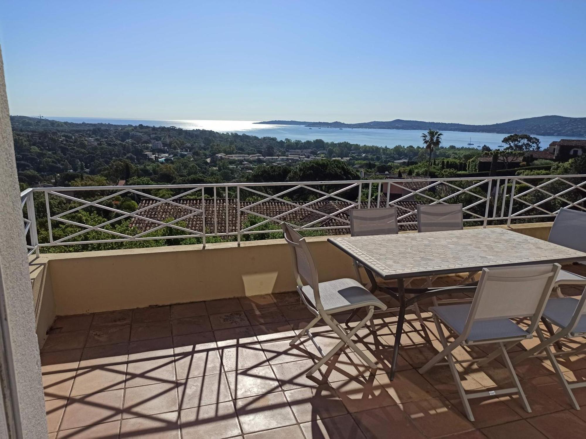 Appartement Les Restanques, Bastides vue Golfe Saint Tropez à Grimaud Extérieur photo