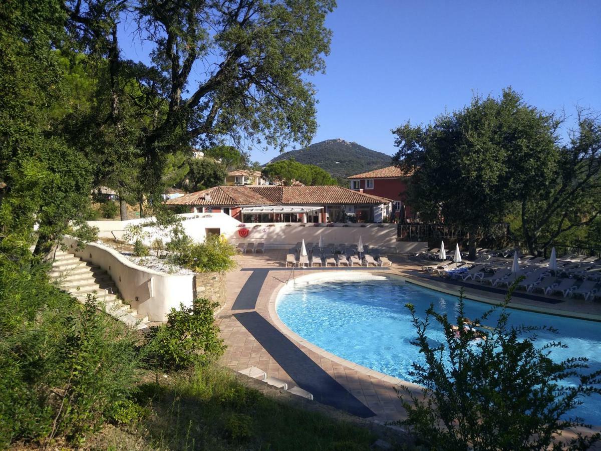 Appartement Les Restanques, Bastides vue Golfe Saint Tropez à Grimaud Extérieur photo