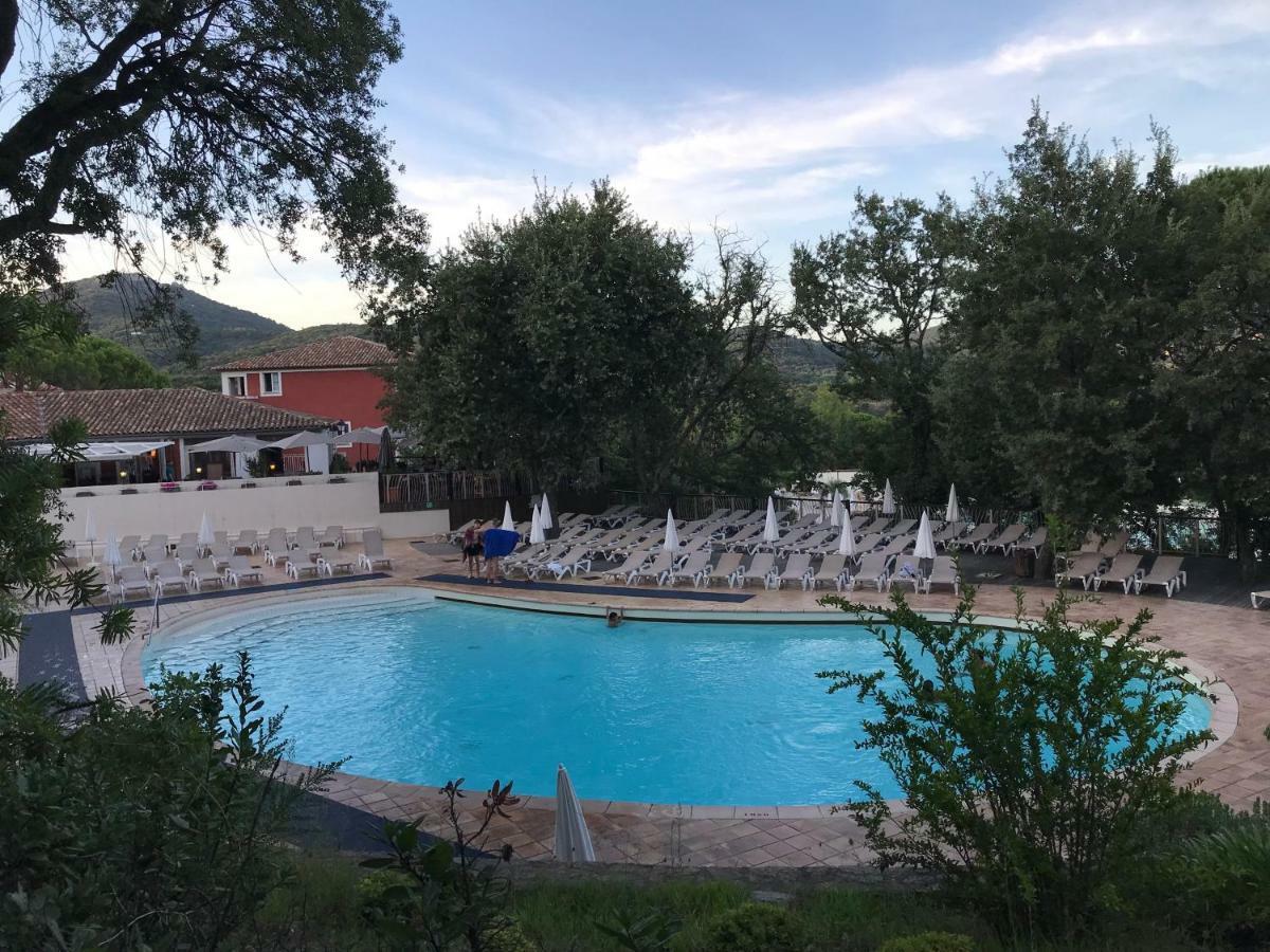 Appartement Les Restanques, Bastides vue Golfe Saint Tropez à Grimaud Extérieur photo